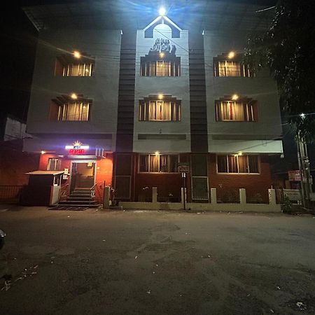 Hotel Prabha Ратнагири Экстерьер фото